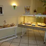 Edelstein Hotel 3*