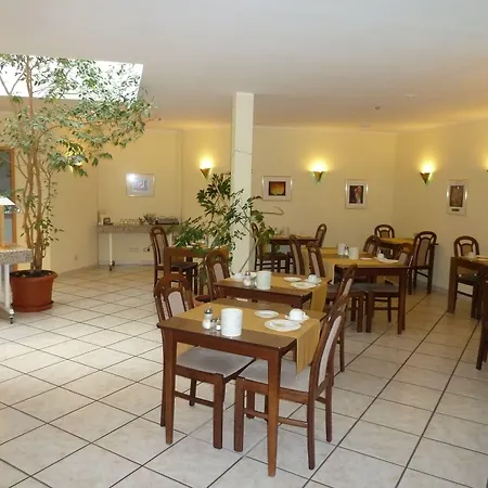 Edelstein 3* Idar-Oberstein